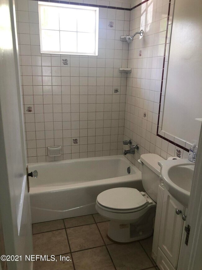 Building Photo - 2068 Camden Ave