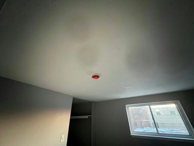 Building Photo - 13540 Superior Rd