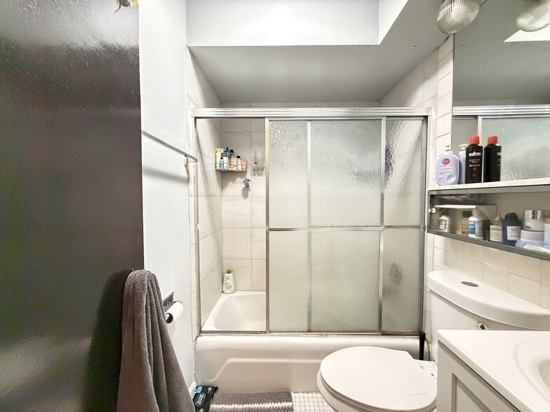 Building Photo - 2620 N Hampden Ct