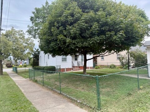 Building Photo - 4525 Fulton Rd