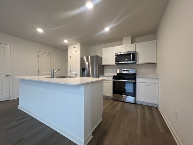 Building Photo - 1140 58th Rd