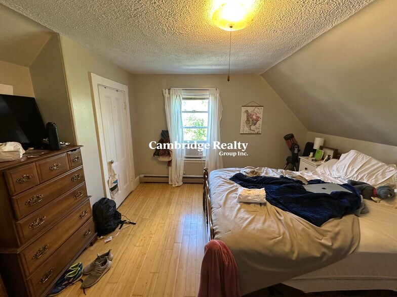 Primary Photo - 326 Washington St
