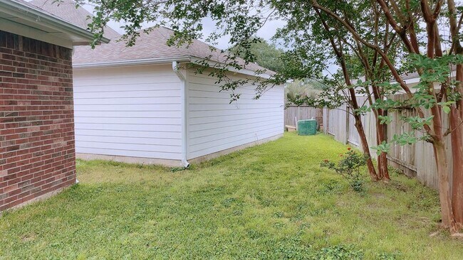 Building Photo - 3815 Sapling Trail Ct