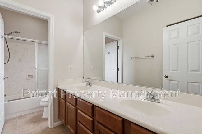 Building Photo - 13441 N 151st Dr