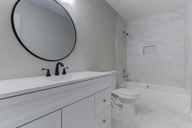 Building Photo - 8952 Vorlich Cove