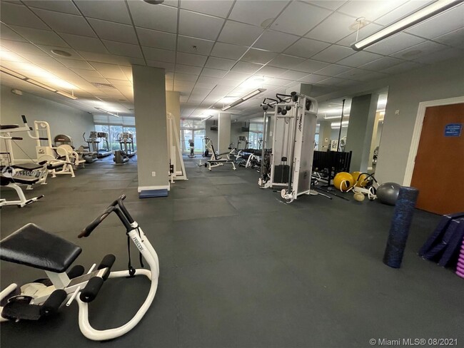 Building Photo - 3001 S Ocean Dr