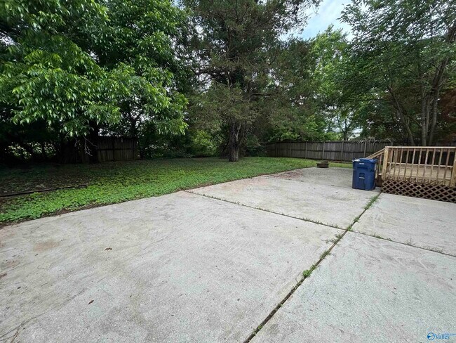 Building Photo - 4706 Whitehall Dr NW