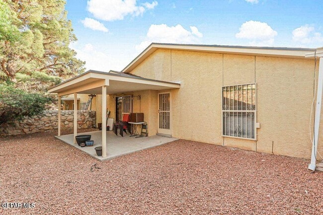 Building Photo - 766 Espada Dr