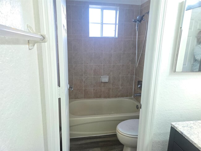 Building Photo - 3684 NW 29th Ct