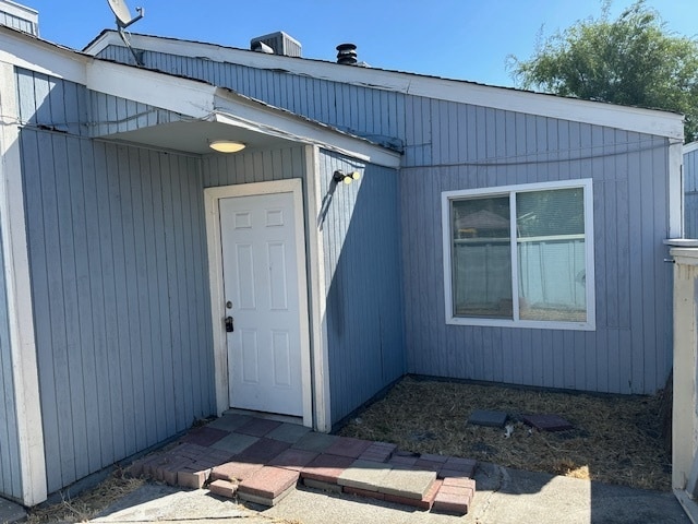Building Photo - Stockton 2 Bedroom 1 Bathroom Duplex