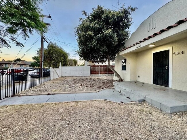 Building Photo - 554 Glover Ave