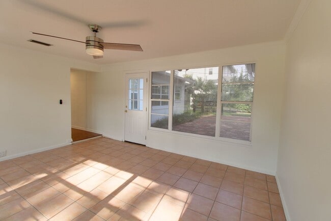 Building Photo - 1667 Mizell Ave