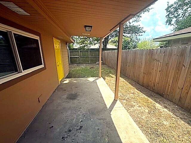 Building Photo - 3106 Trembling Creek Cir