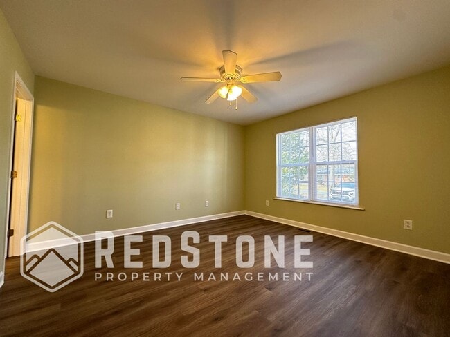 Building Photo - 2224 May Dr