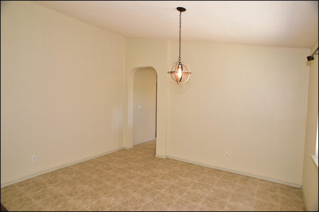 Building Photo - 14325 Island Point Dr