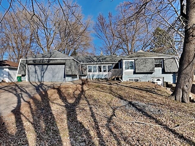 Building Photo - 2910 Louisiana Ave N