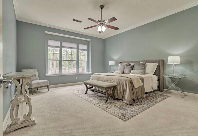 Building Photo - 47 Firethorn Pl