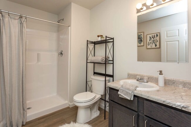 Building Photo - 3 Bedroom, Single-story Townhomes for rent...