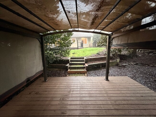 Building Photo - Gorgeous House in a Family-Friendly neighborhood!