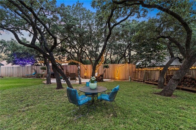 Building Photo - 4-bedroom, 1-story home with dedicated office space and large backyard!