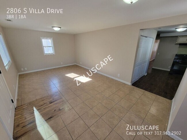 Building Photo - 2806 S Villa Dr