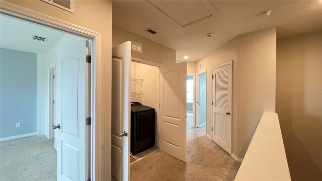 Building Photo - 9017 Alba Ln