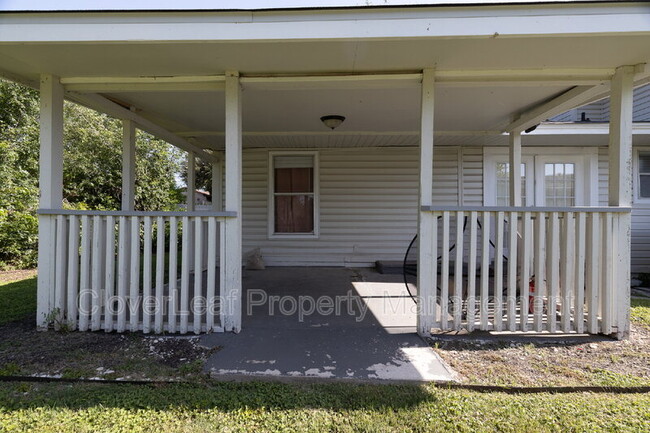 Building Photo - 5102 Staplehurst St