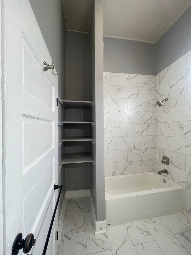 Building Photo - 2441 2nd St