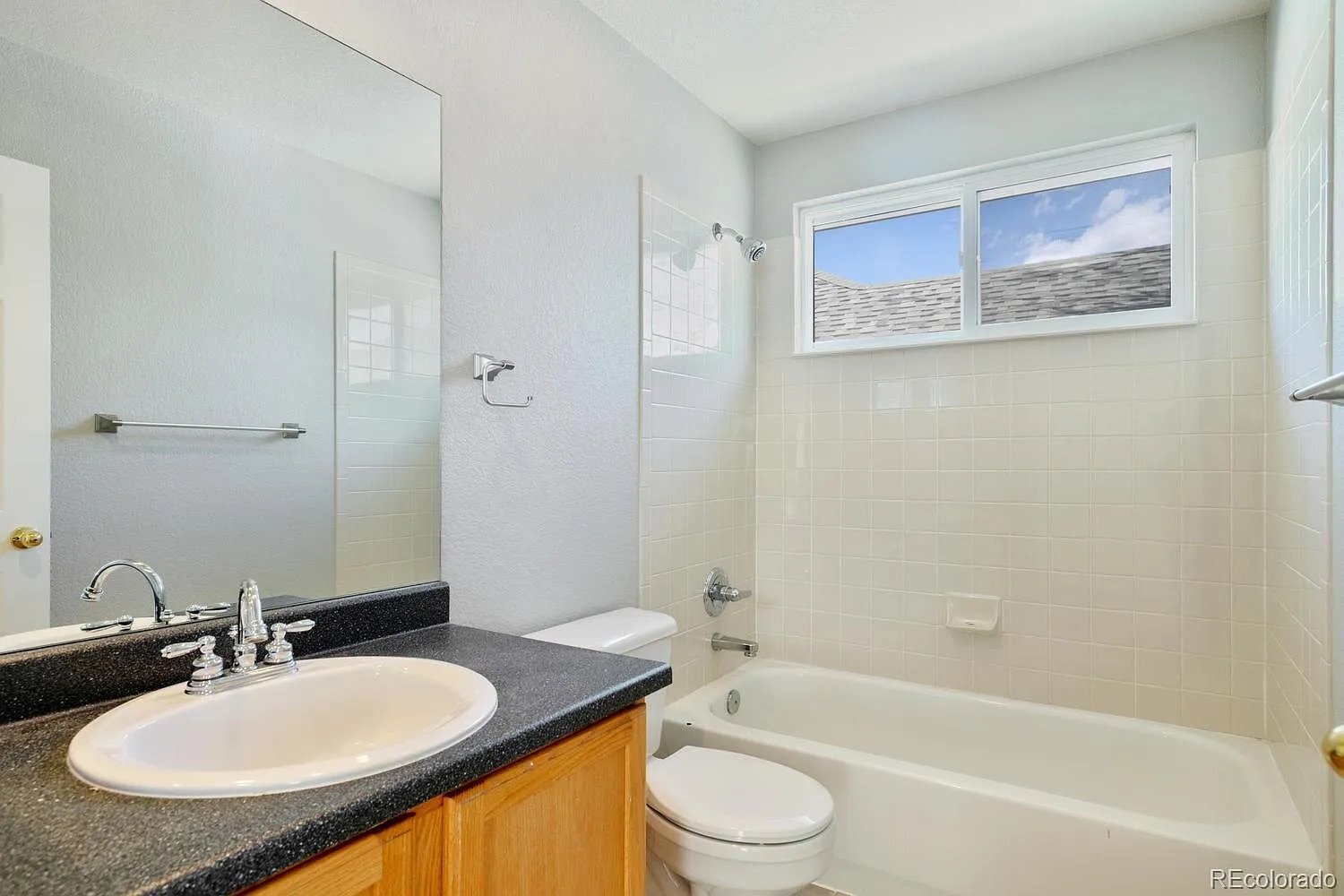 Building Photo - 8094 E Harvard Cir