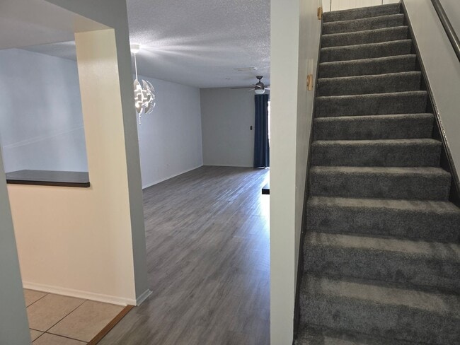 Building Photo - Updated 2-bedroom, 2.5-bath townhome