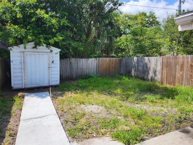 Building Photo - 1315 Waikiki Way