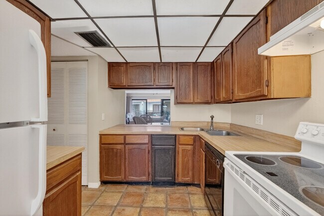 Building Photo - 2029 N Ocean Blvd