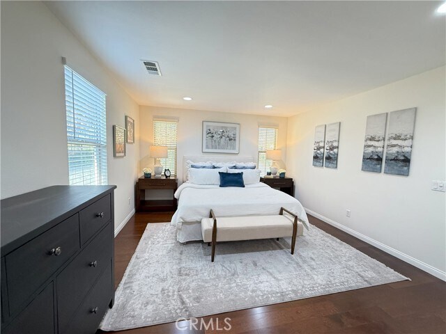 Building Photo - 81 Keepsake