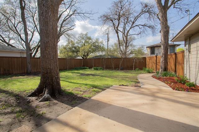 Building Photo - 717 Greenleaf Dr