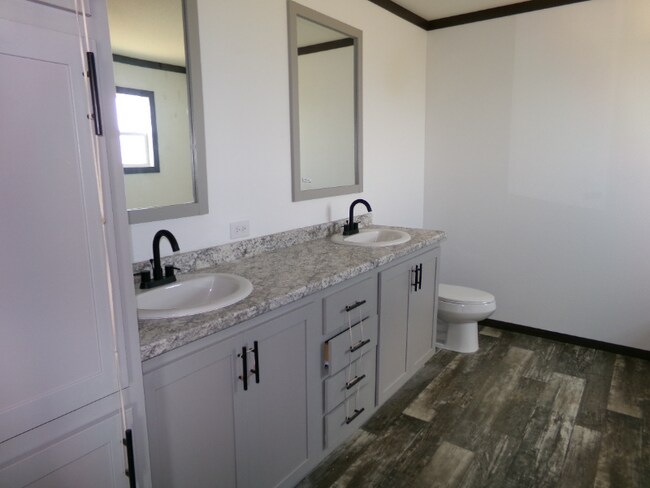 Building Photo - 281 Patriot Ln