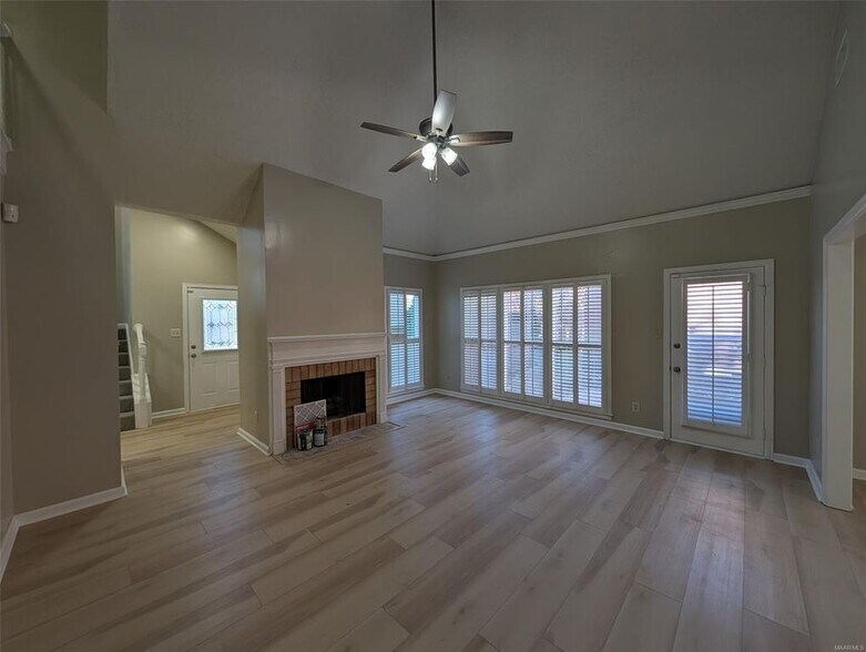 Building Photo - 1649 Prairie Ln