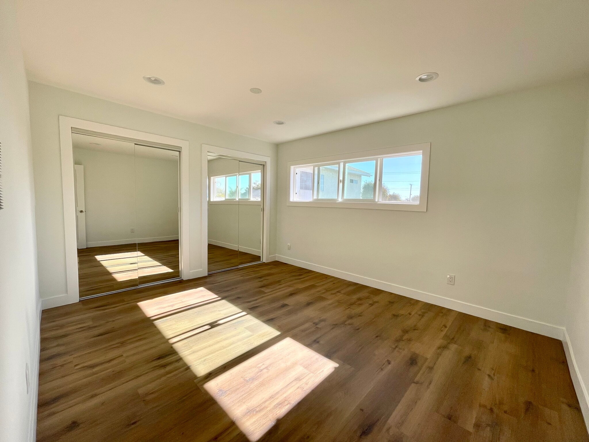 Building Photo - 4237 W 170th St