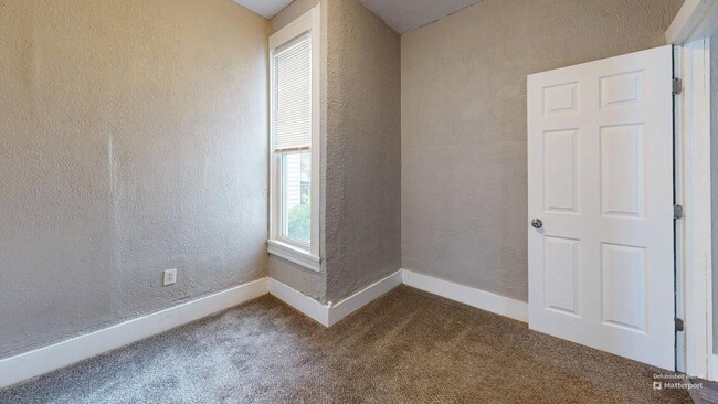 Building Photo - 6011 Pear Ave