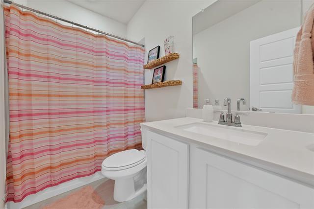 Building Photo - 9720 Lariat Dr