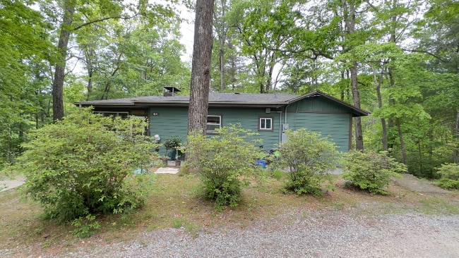 Primary Photo - 10 Lakemont Cottage Trail