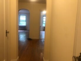 Building Photo - 226 Brookside Ave