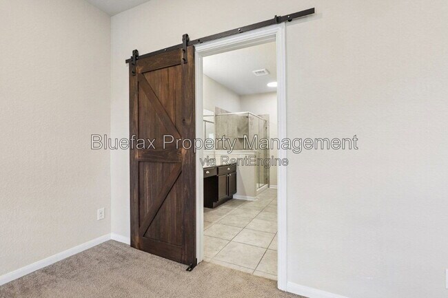 Building Photo - 1807 Golden Maple