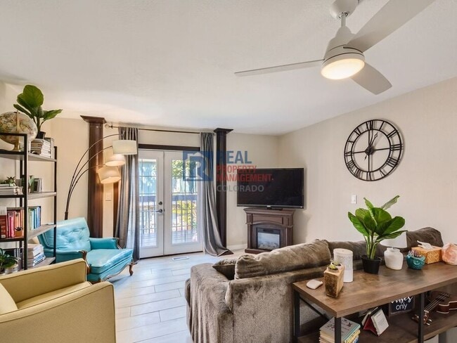 Building Photo - 2785 E Nichols Cir