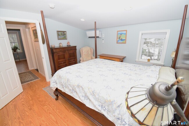 Building Photo - 2203 Durham Rd