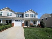 Building Photo - 637 Abbey Village Cir