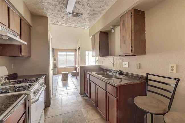 Building Photo - 3627 Wirksworth Dr