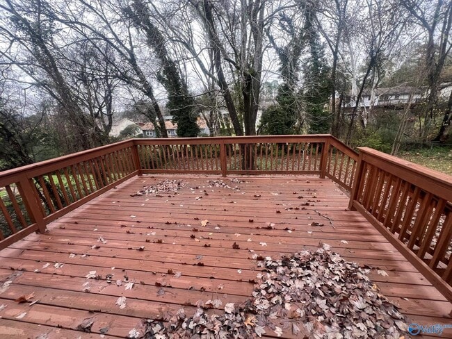 Building Photo - 409 Cumberland Dr SE