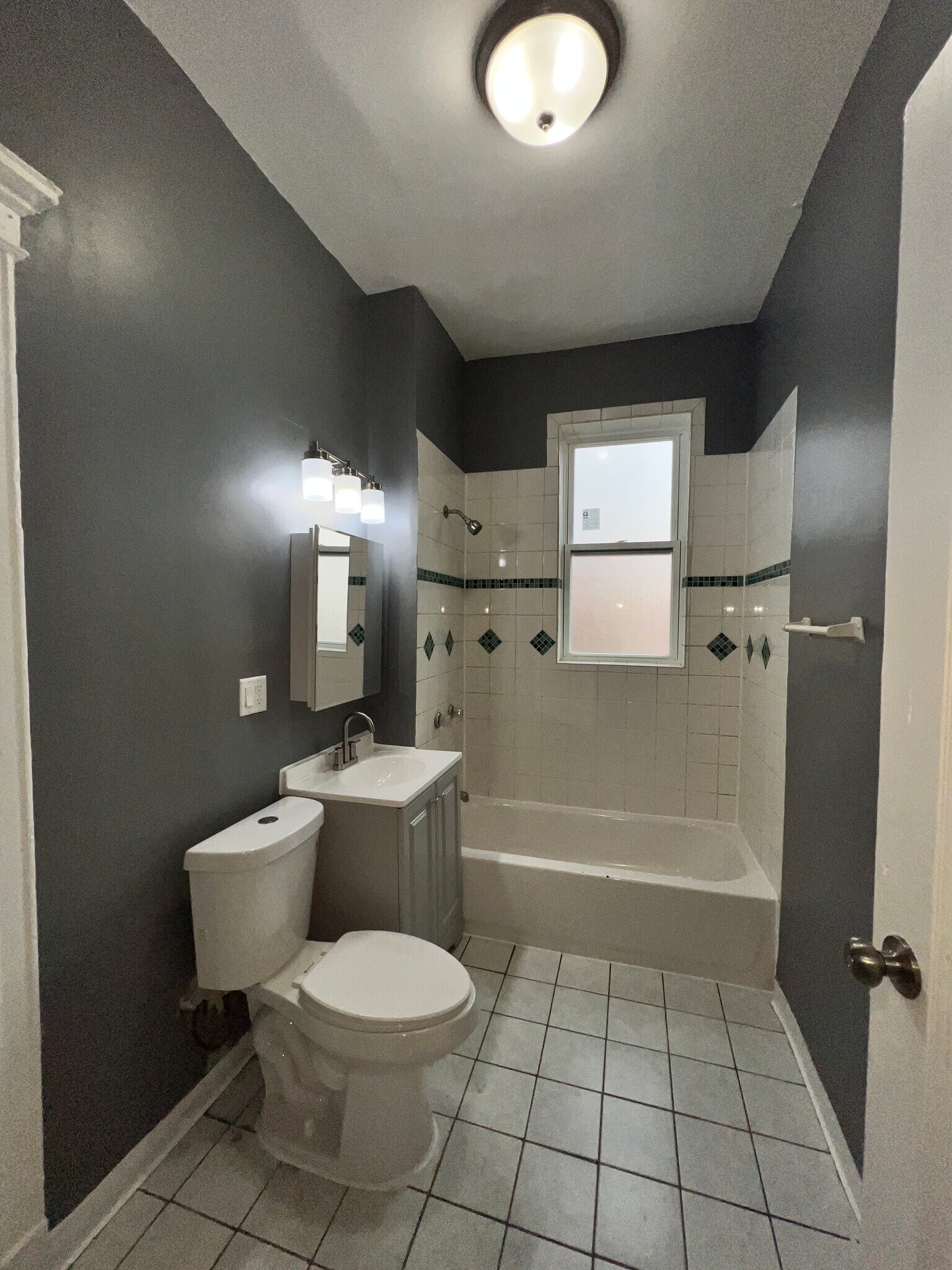 Building Photo - 5909 S Calumet Ave