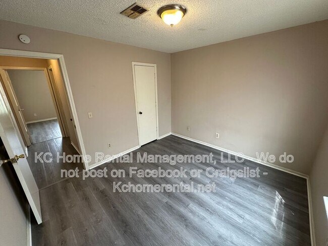 Building Photo - 838 Saddlewood St