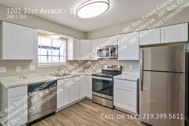 Building Photo - 1201 21st Ave